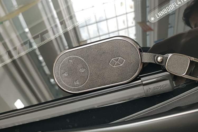 Used Hima Luxeed R7 2026 Model Range-Extending Ultra Vehicle Key