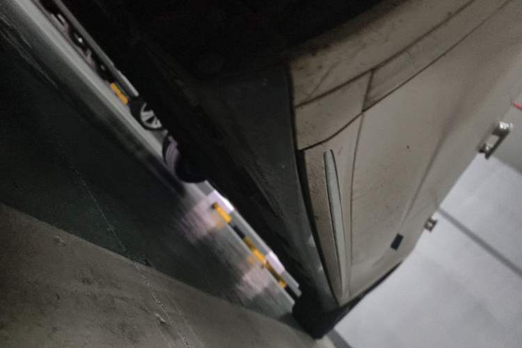Used Hima Luxeed R7 2026 Model Pure Electric Max (896-line LiDAR) Chassis Front Left