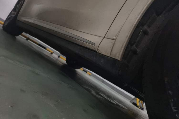 Used Hima Luxeed R7 2026 Model Pure Electric Max (896-line LiDAR) Chassis Front Right