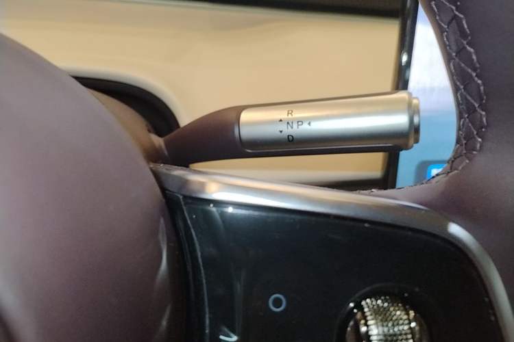 Used Hima Luxeed R7 2026 Model Range-Extending Max+ Gear Lever