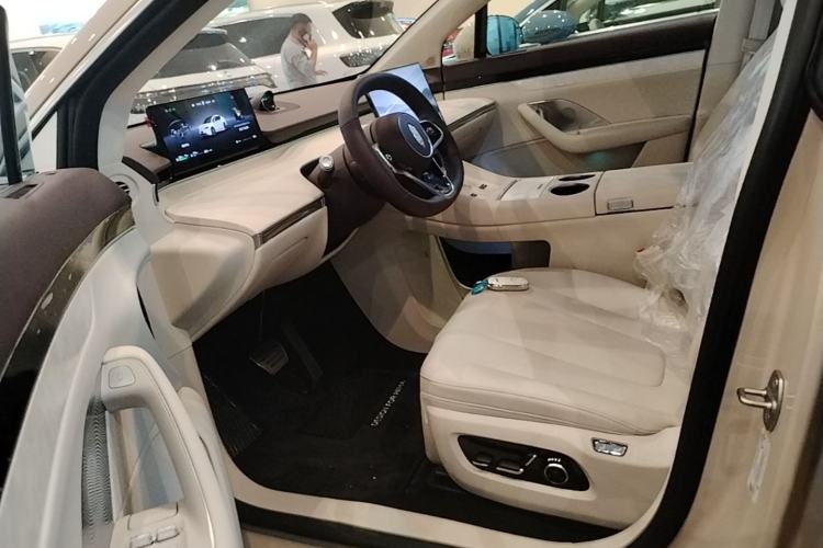 Used Hima Luxeed R7 2026 Model Range-Extending Max+ Left Front Seat