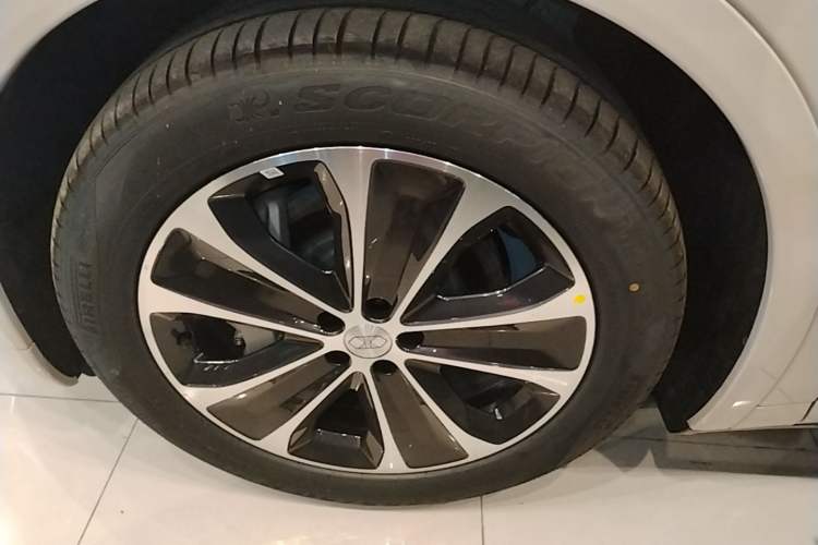 Used Hima Luxeed R7 2026 Model Range-Extending Max+ Left Front Wheel Hub