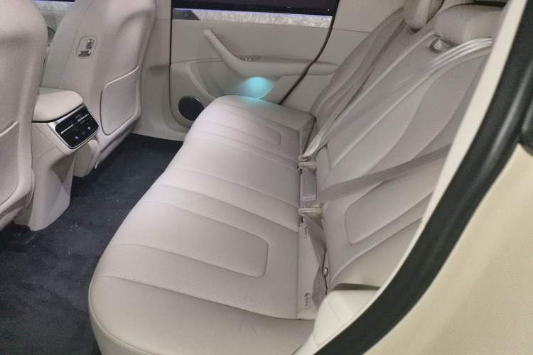 Used Hima Luxeed R7 2026 Model Pure Electric Max (896-line LiDAR) Left Rear Seat