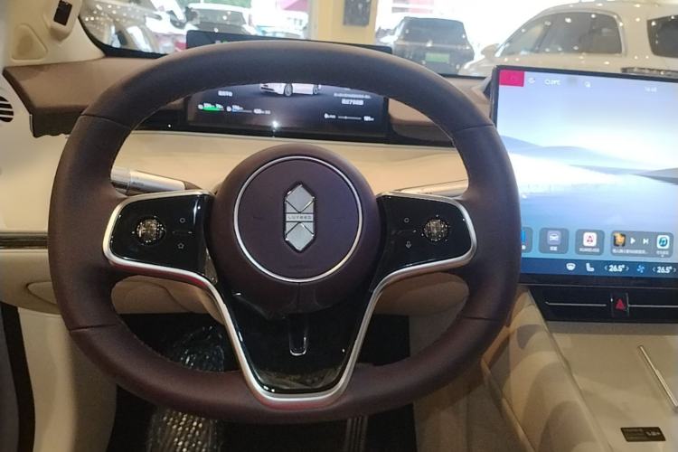 Used Hima Luxeed R7 2026 Model Range-Extending Max+ Steering Wheel