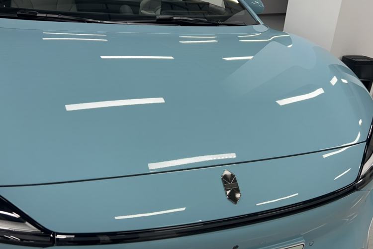 Used Hima Luxeed S7 2025 855 km Max Engine Bay