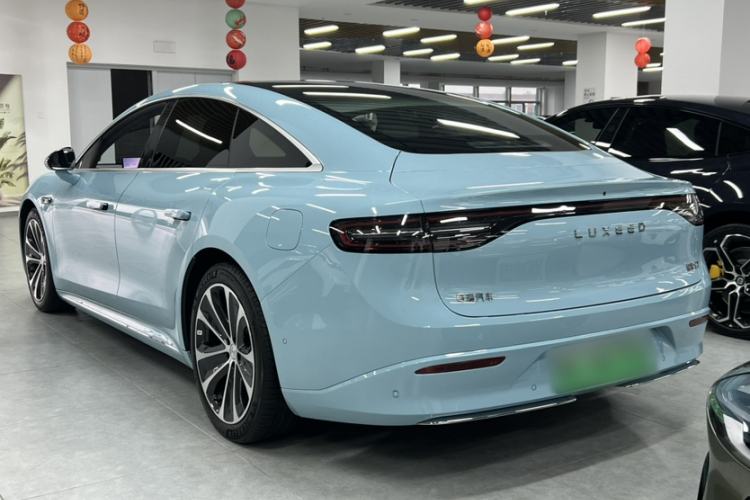 Used Hima Luxeed S7 2025 855 km Max Exterior 3