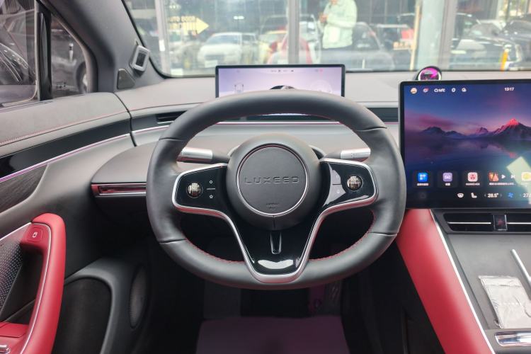 Used Hima Luxeed S7 2024 Max Rear-Drive Long-Range Intelligent Driving Version Interior 5
