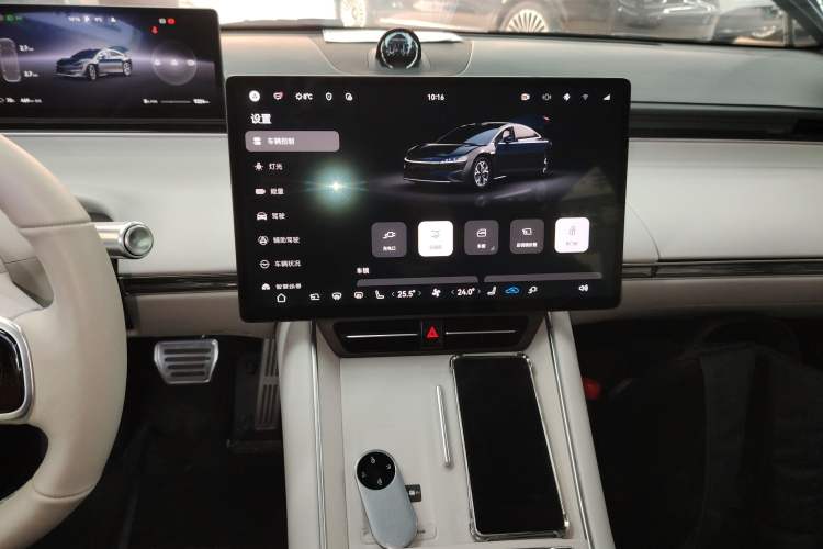Used Hima Luxeed S7 2024 Max+ Rear-Drive Ultra-Range Intelligent Driving Edition Audio And AC Panel