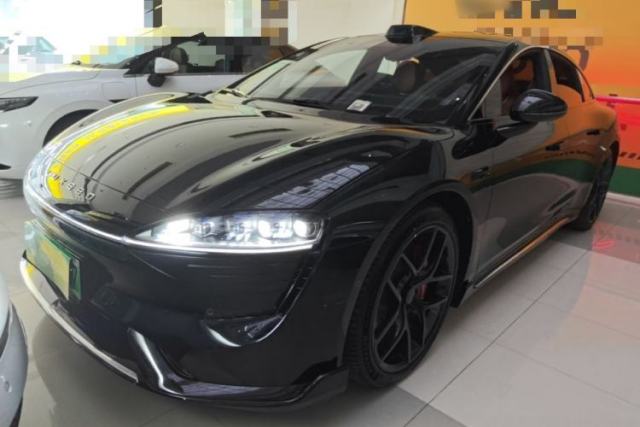 Ojetý Hima Luxeed S7 2024 Max RS