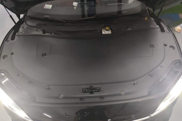 Used Hima Luxeed S7 2024 Max RS Four-Wheel-Drive Performance Edition Engine Bay
