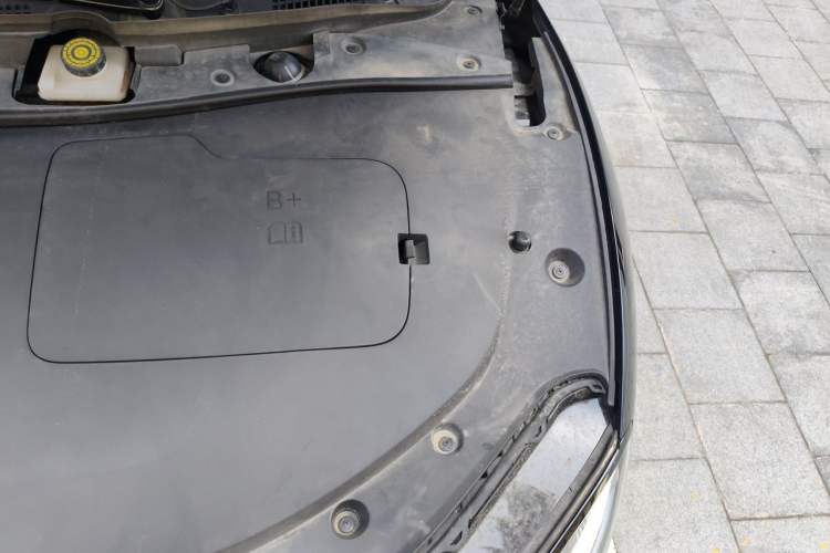 Used Hima Luxeed S7 2024 Pro Model Engine Bay Left