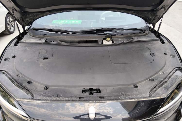 Used Hima Luxeed S7 2024 Pro Model Engine Bay