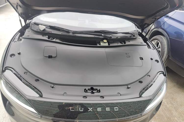 Used Hima Luxeed S7 2024 Pro Rear-Drive Long-Range Version Engine Bay
