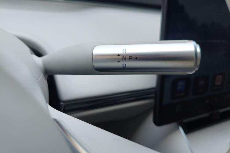 Used Hima Luxeed S7 2024 Pro Model Gear Lever