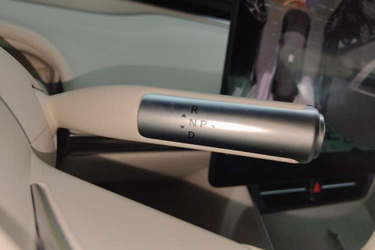 Used Hima Luxeed S7 2024 Max+ Rear-Drive Ultra-Range Intelligent Driving Edition Gear Lever