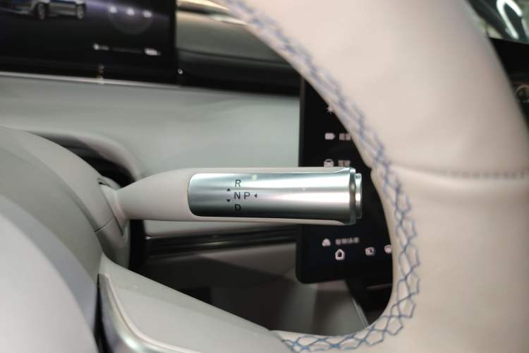 Used Hima Luxeed S7 2024 Max+ Rear-Drive Ultra-Range Intelligent Driving Edition Gear Lever