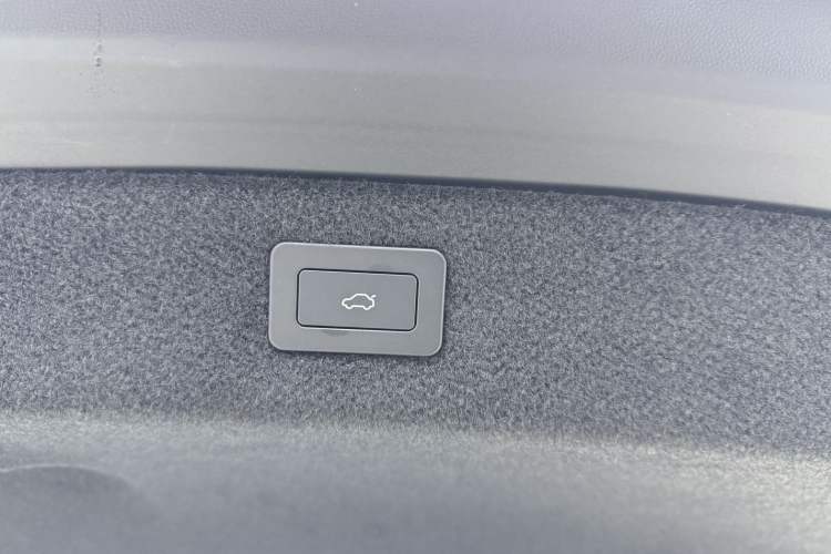Used Hima Luxeed S7 2024 Pro Model Interior 1
