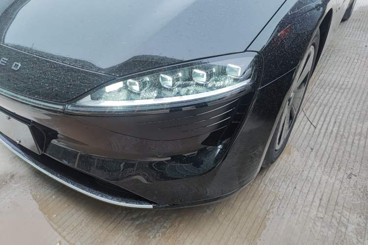 Used Hima Luxeed S7 2024 Pro Rear-Drive Long-Range Version Left Front Headlight
