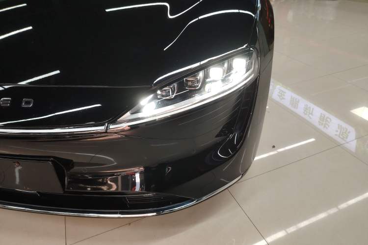 Used Hima Luxeed S7 2024 Max+ Rear-Drive Ultra-Range Intelligent Driving Edition Left Front Headlight