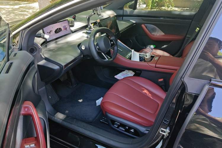 Used Hima Luxeed S7 2024 Max Left Front Seat
