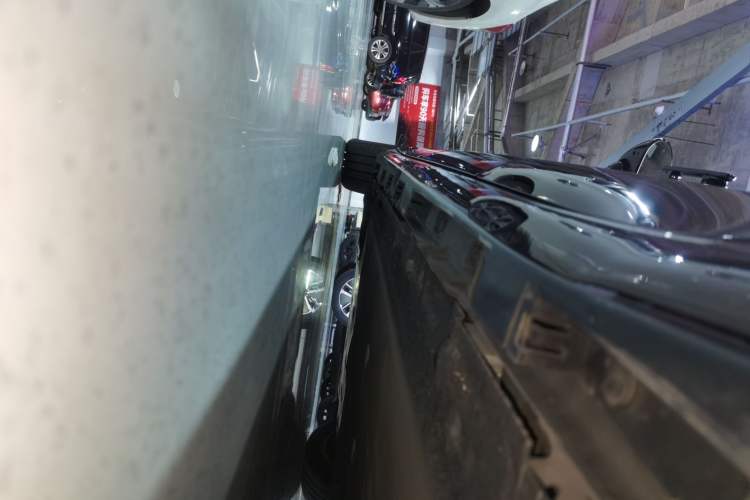Used Hima Luxeed S7 2024 Max Left Side Sill
