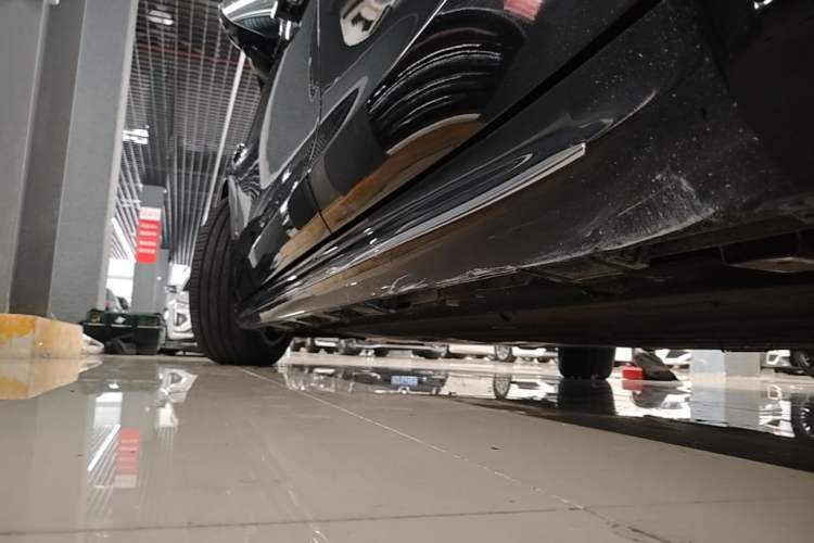 Used Hima Luxeed S7 2024 Max+ Rear-Drive Ultra-Range Intelligent Driving Edition Left Side Sill