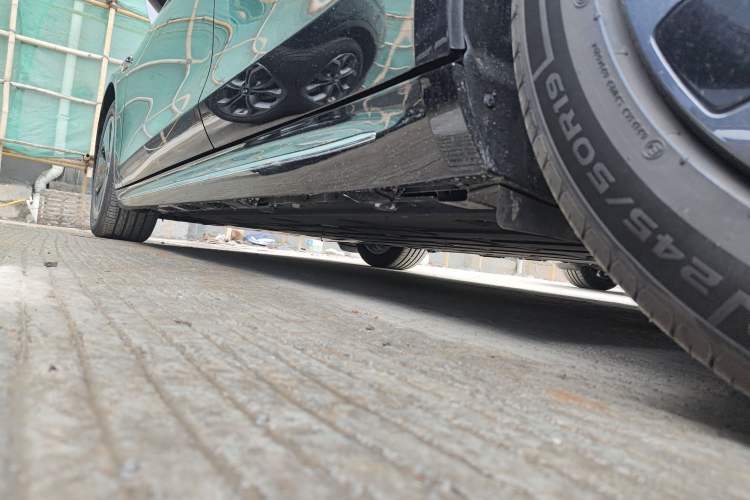 Used Hima Luxeed S7 2024 Pro Rear-Drive Long-Range Version Left Side Sill