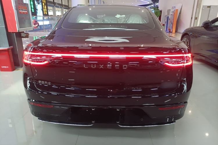 Used Hima Luxeed S7 2024 Pro Model Rear