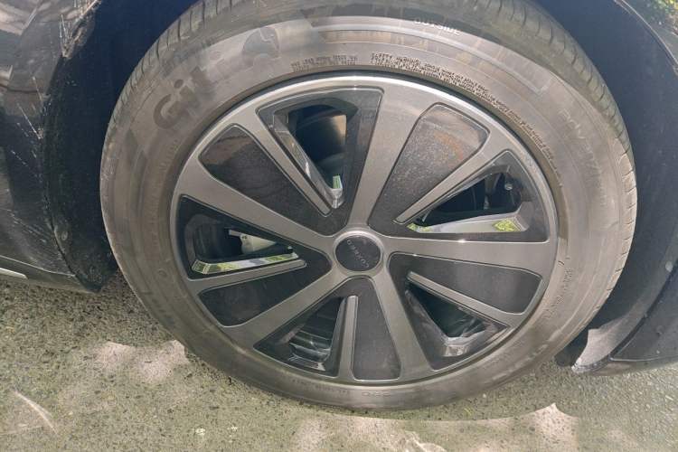 Used Hima Luxeed S7 2024 Max Right Front Wheel Hub