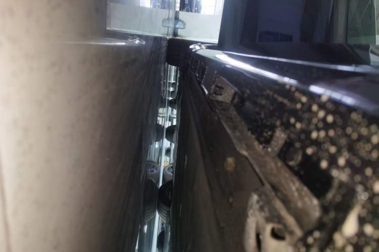 Used Hima Luxeed S7 2024 Max Right Side Sill