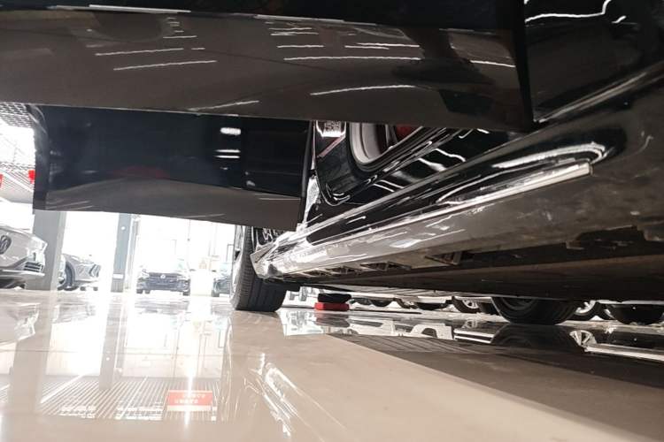 Used Hima Luxeed S7 2024 Max+ Rear-Drive Ultra-Range Intelligent Driving Edition Right Side Sill