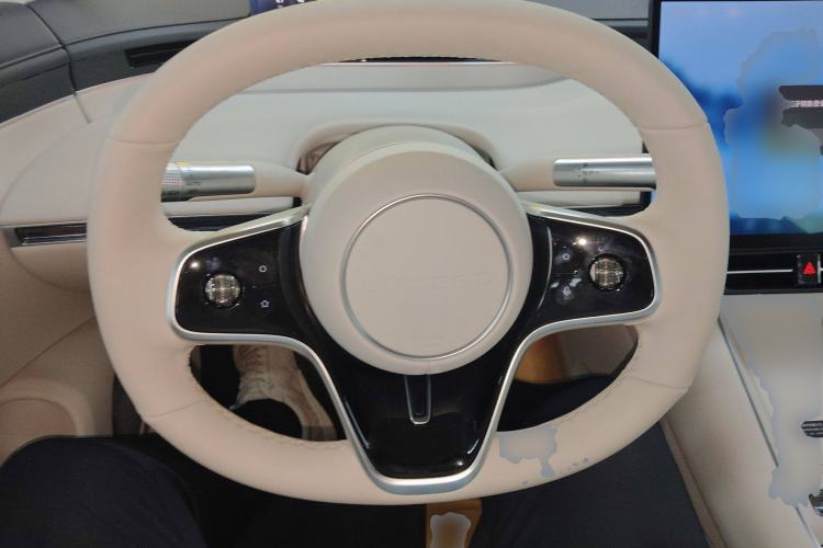 Used Hima Luxeed S7 2024 Max+ Rear-Drive Ultra-Range Intelligent Driving Edition Steering Wheel