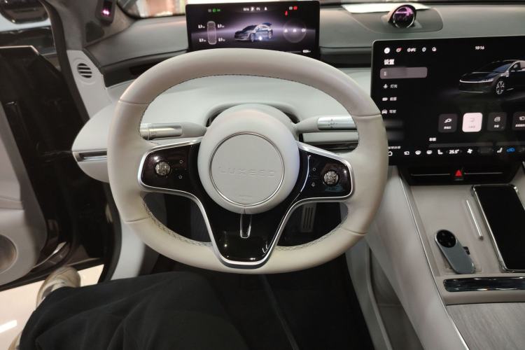 Used Hima Luxeed S7 2024 Max+ Rear-Drive Ultra-Range Intelligent Driving Edition Steering Wheel