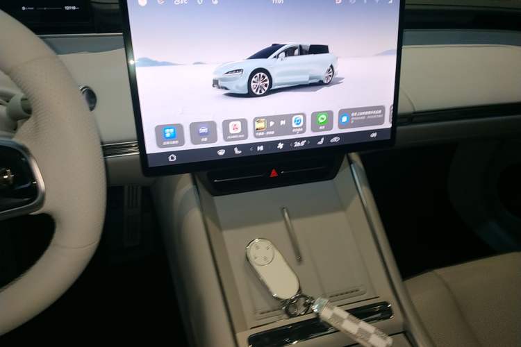 Used Hima Luxeed S7 2024 Ultra Four-Wheel Drive Flagship Edition Audio And AC Panel