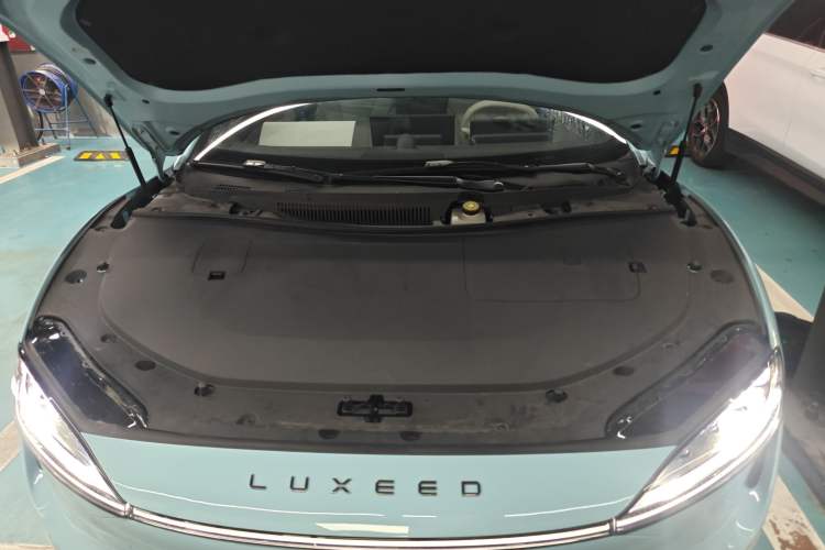 Used Hima Luxeed S7 2024 Pro Rear-Drive Long-Range Version Engine Bay