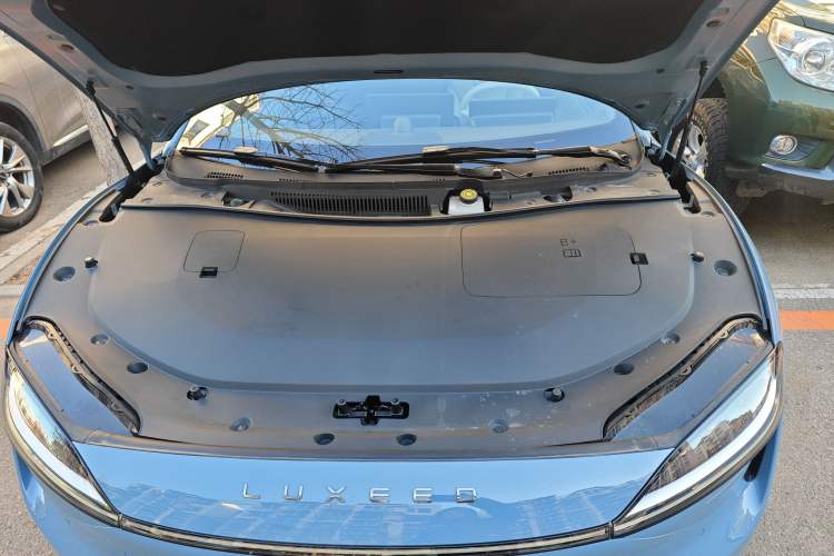 Used Hima Luxeed S7 2024 Max Rear-Drive Long-Range Intelligent Driving Version Engine Bay