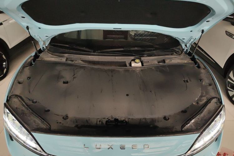 Used Hima Luxeed S7 2024 Ultra Four-Wheel Drive Flagship Edition Engine Bay