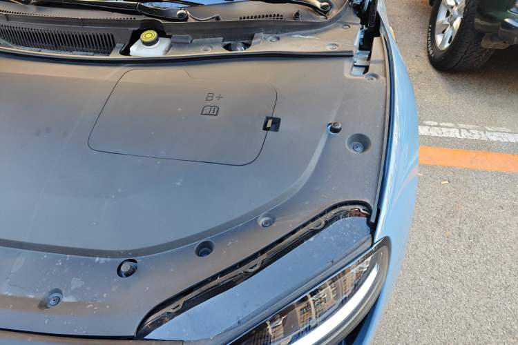 Used Hima Luxeed S7 2024 Max Rear-Drive Long-Range Intelligent Driving Version Engine Bay Left