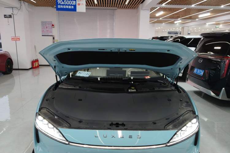 Used Hima Luxeed S7 2024 Ultra Four-Wheel Drive Flagship Edition Engine Bay
