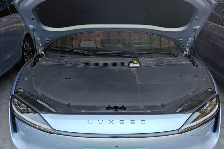 Used Hima Luxeed S7 2024 Max Rear-Drive Long-Range Intelligent Driving Version Engine Bay