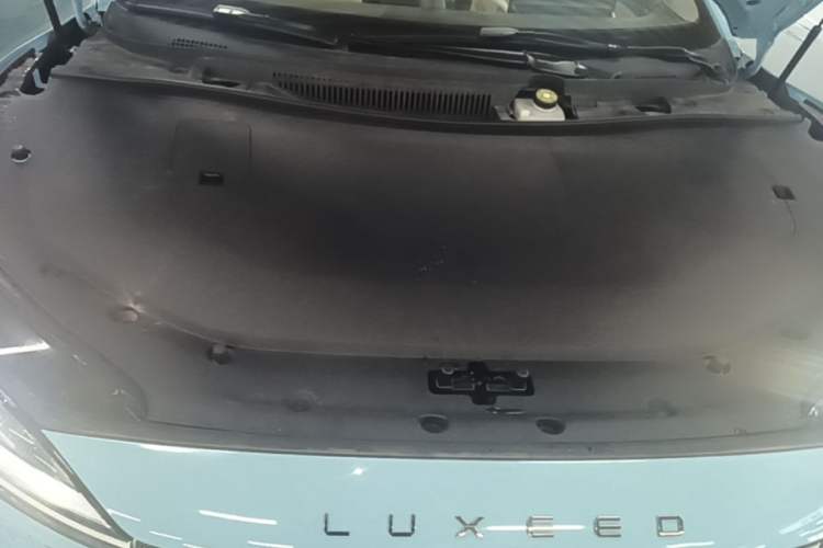 Used Hima Luxeed S7 2024 Ultra Four-Wheel Drive Flagship Edition Engine Bay