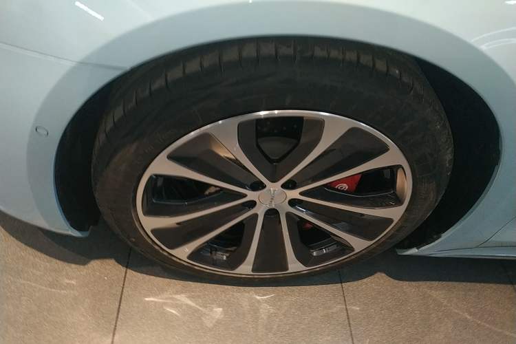 Used Hima Luxeed S7 2024 Ultra Four-Wheel Drive Flagship Edition Exterior 4