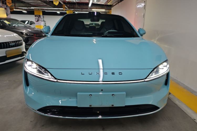 Used Hima Luxeed S7 2024 Max Front