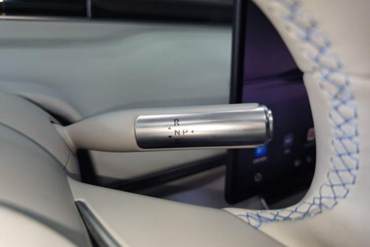 Used Hima Luxeed S7 2024 Pro Rear-Drive Long-Range Version Gear Lever