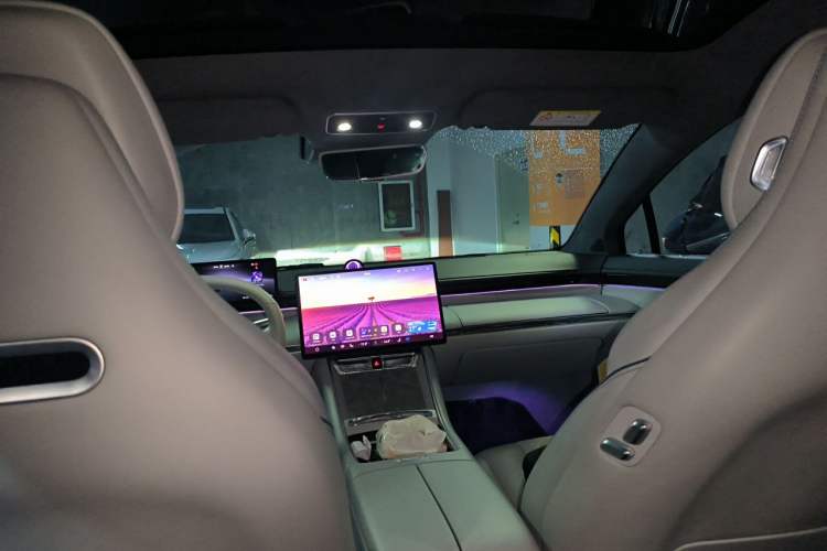 Used Hima Luxeed S7 2024 Max+ Rear-Drive Ultra-Range Intelligent Driving Edition Headliner