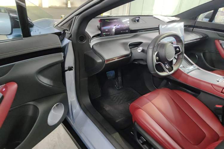 Used Hima Luxeed S7 2024 Max Interior 2
