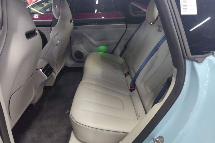 Used Hima Luxeed S7 2024 Pro Rear-Drive Long-Range Version Interior 4