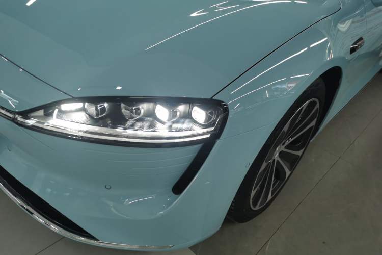 Used Hima Luxeed S7 2024 Ultra Four-Wheel Drive Flagship Edition Left Front Headlight