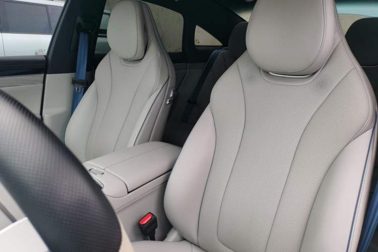 Used Hima Luxeed S7 2024 Pro Rear-Drive Long-Range Version Left Front Seat