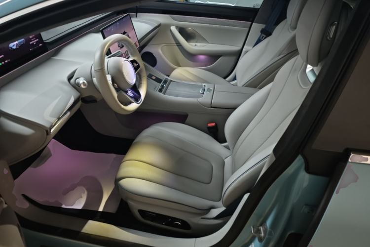 Used Hima Luxeed S7 2024 Max Left Front Seat